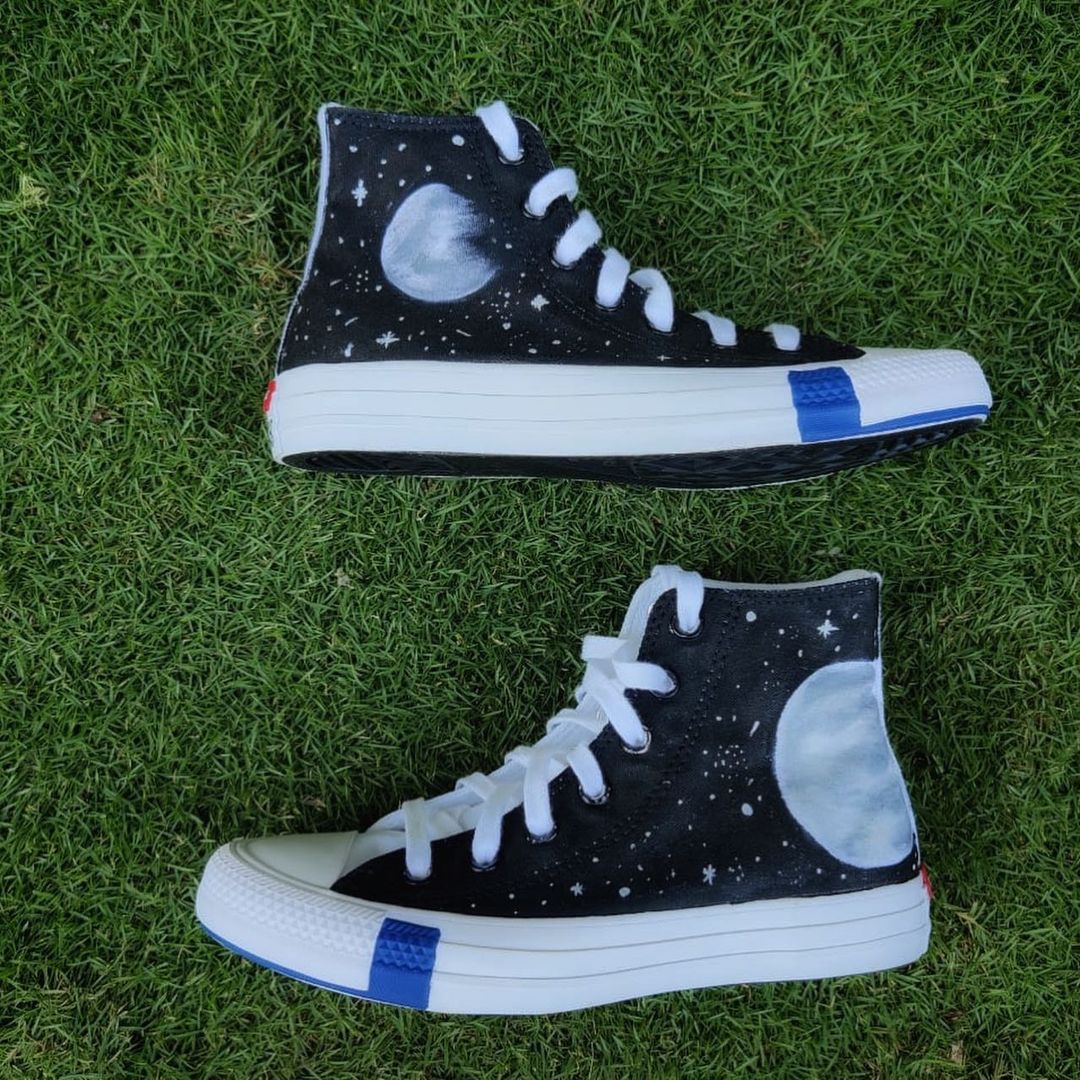 Converse x Moon