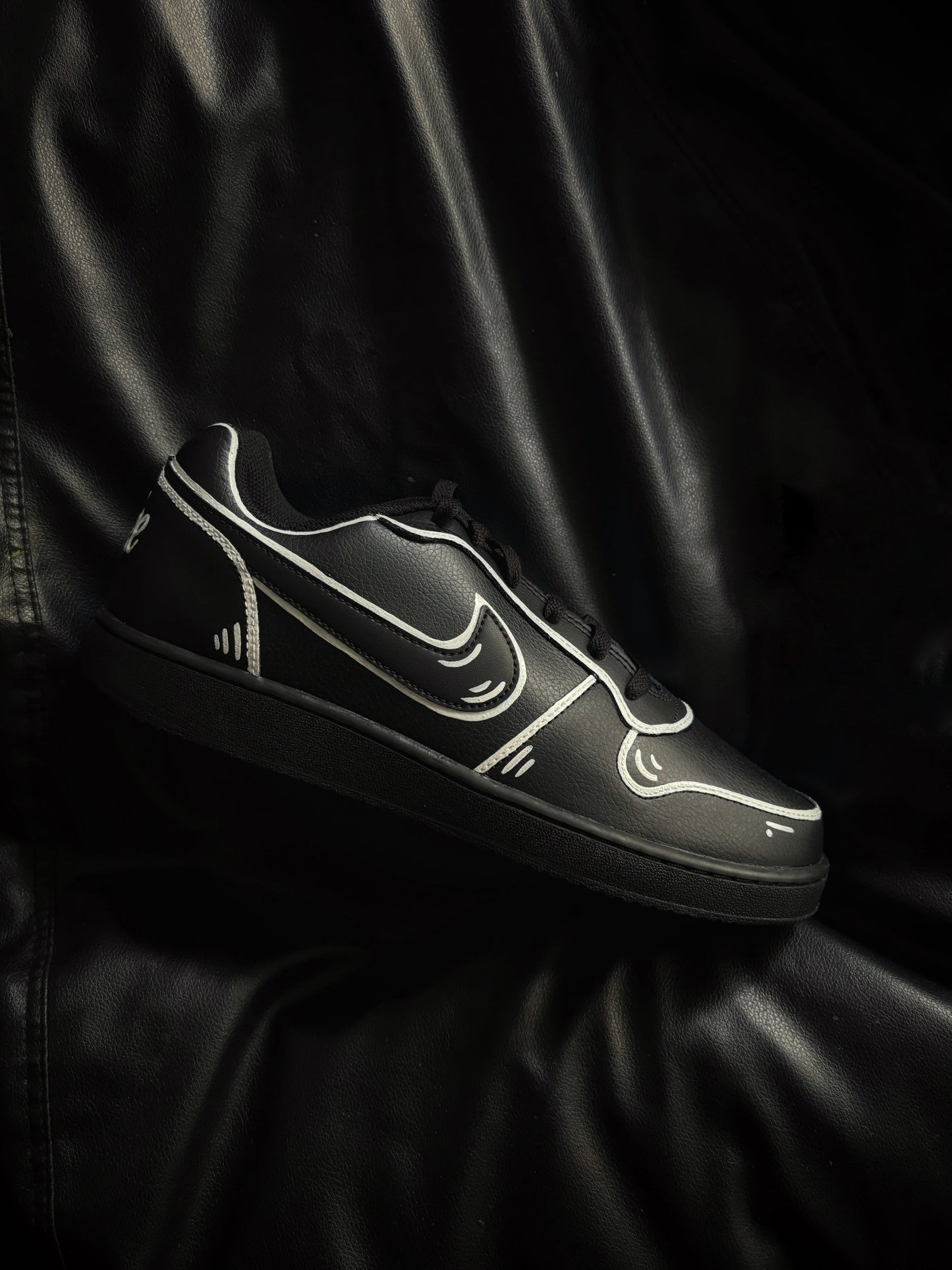 Nike Ebernon x Cartoon
